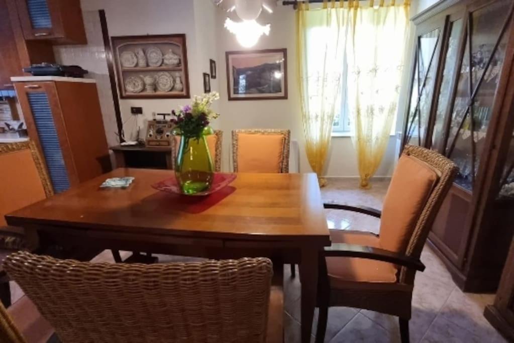 Villa Rita Giugliano In Campania Luaran gambar